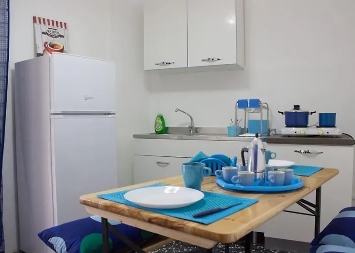 Light Blue Town Center * シラクーサ